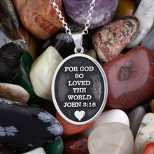 Load image into Gallery viewer, Personalized oval necklace engraved with quote